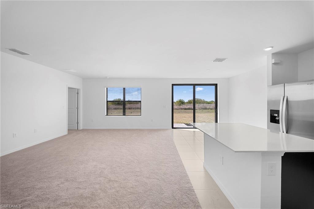 WHISPERING LAKES - Residential Lease