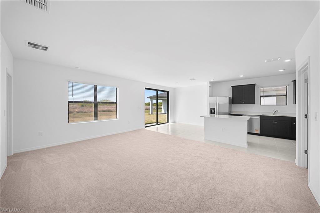 WHISPERING LAKES - Residential Lease