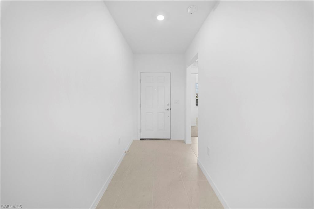 WHISPERING LAKES - Residential Lease