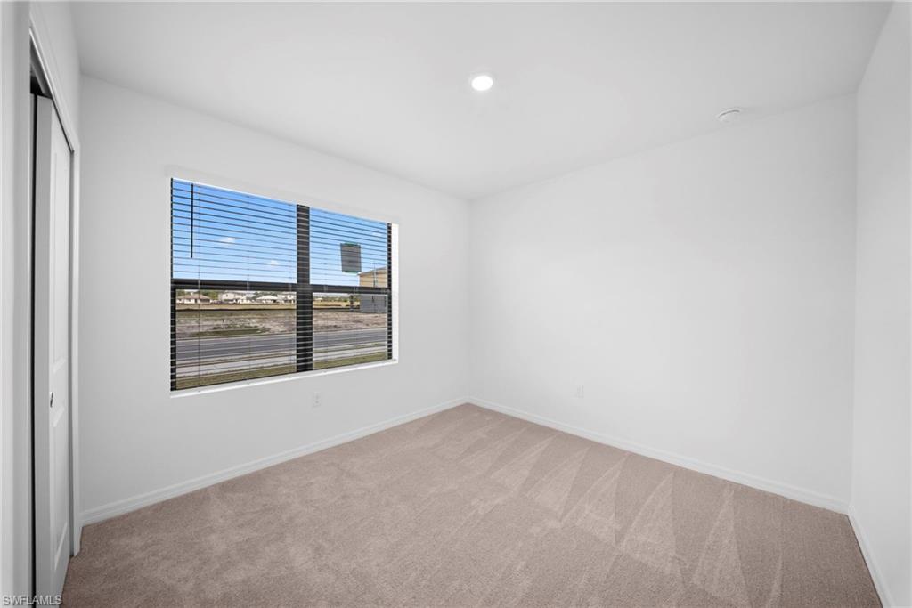 WHISPERING LAKES - Residential Lease