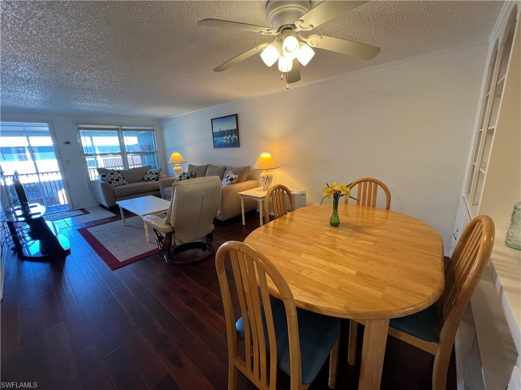 EVERGLADES CITY LODGE AND VILLAS - Residential