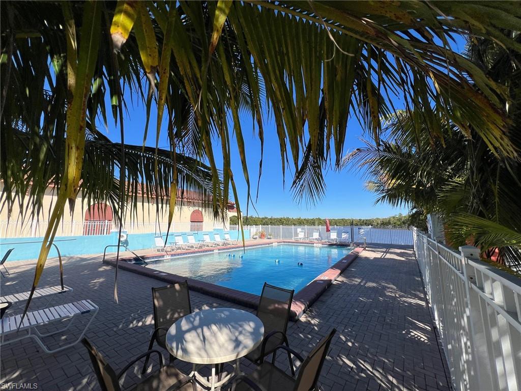 EVERGLADES CITY LODGE AND VILLAS - Residential