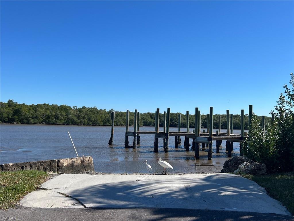 EVERGLADES CITY LODGE AND VILLAS - Residential