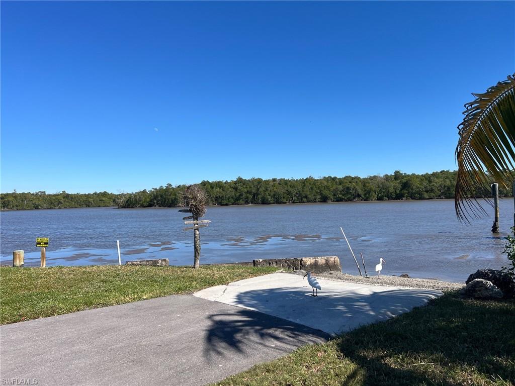 EVERGLADES CITY LODGE AND VILLAS - Residential