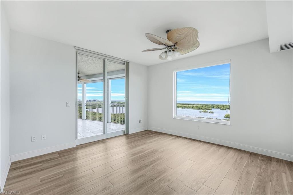 TOWER POINTE AT ARBOR TRACE - Residential