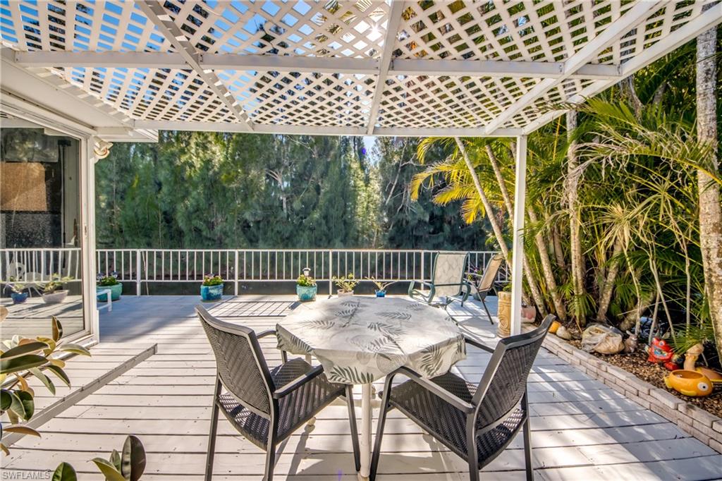 PINE ISLAND COVE - Residential