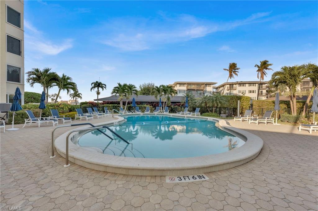 HARBORSIDE WEST - Residential