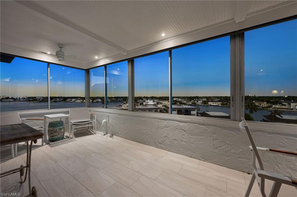 HARBORSIDE WEST - Residential