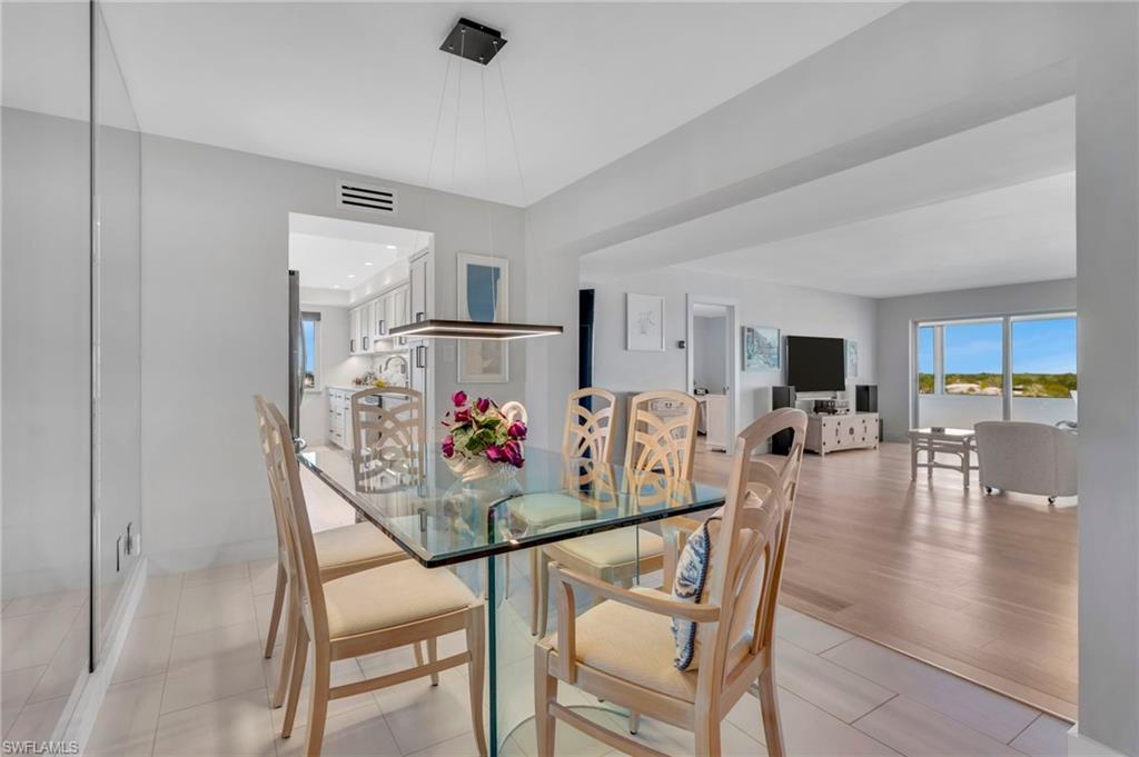 HARBORSIDE WEST - Residential