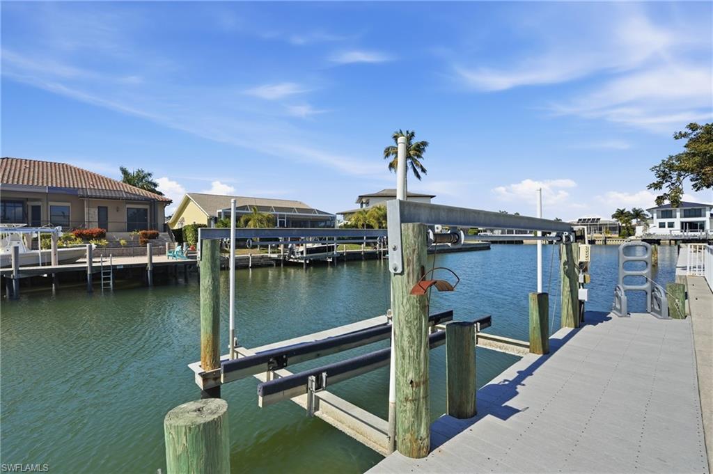 MARCO ISLAND - Residential