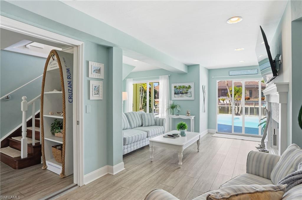 MARCO ISLAND - Residential