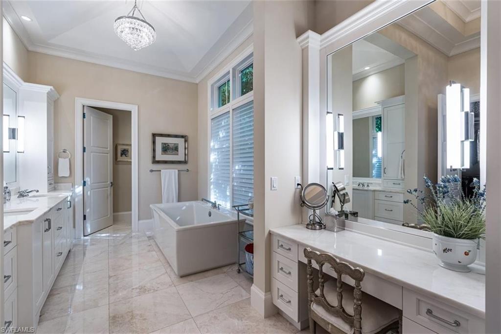 PELICAN BAY WOODS - Residential