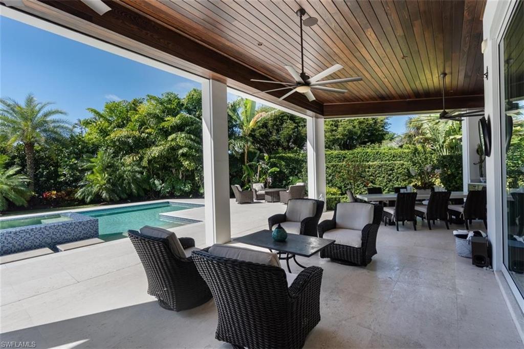 PELICAN BAY WOODS - Residential