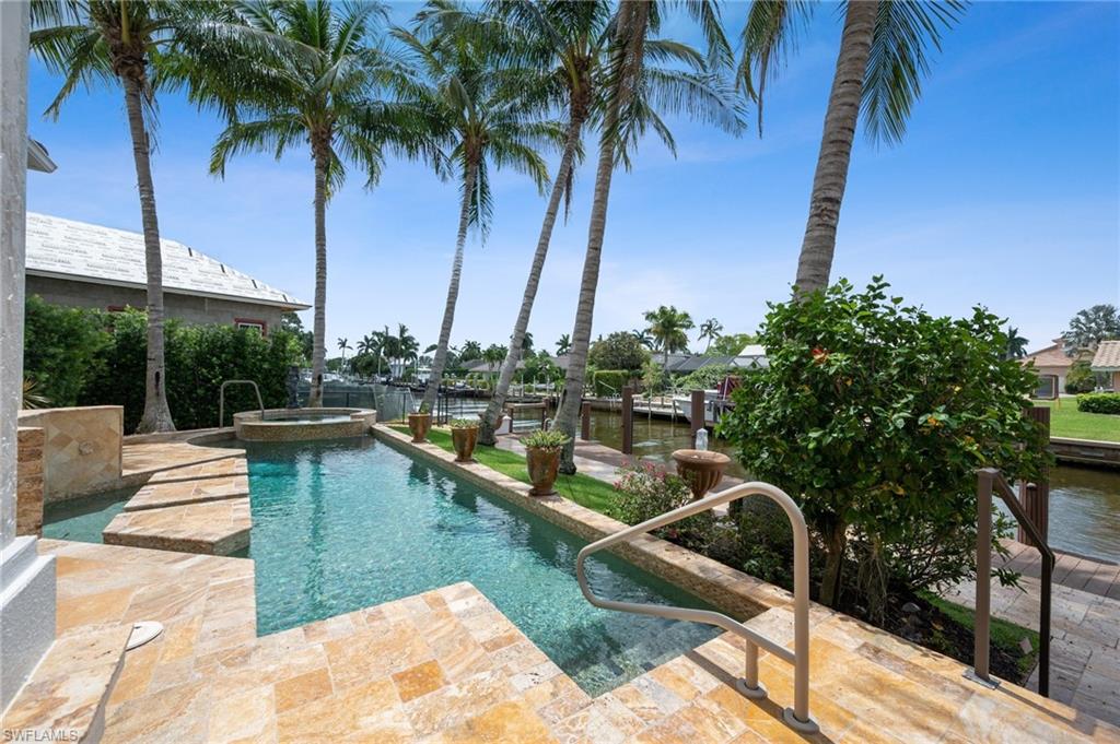 ROYAL HARBOR - Residential