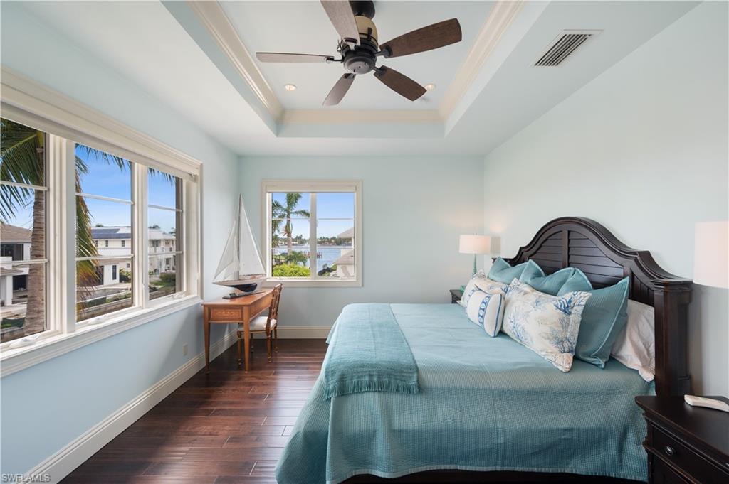 ROYAL HARBOR - Residential