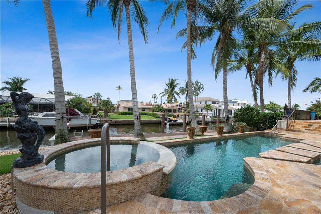 ROYAL HARBOR - Residential