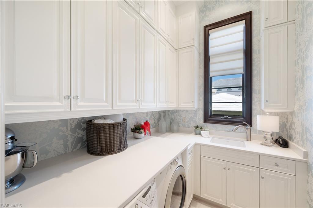 ROYAL HARBOR - Residential