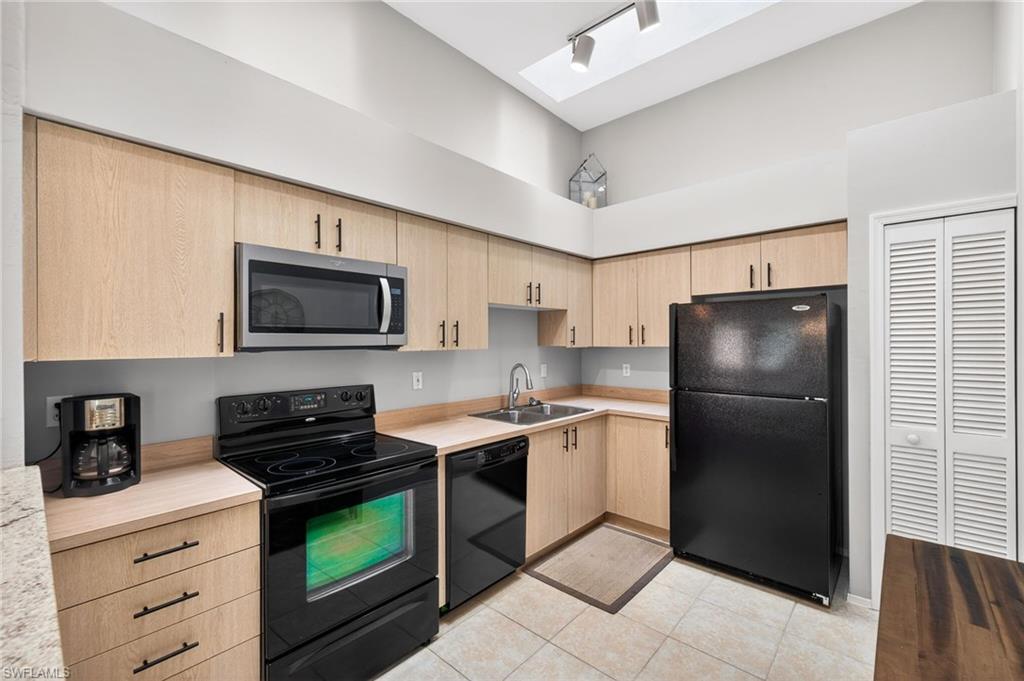 VILLAGES AT COUNTRY CREEK - Residential