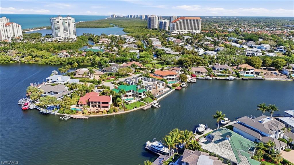 PARK SHORE - Residential