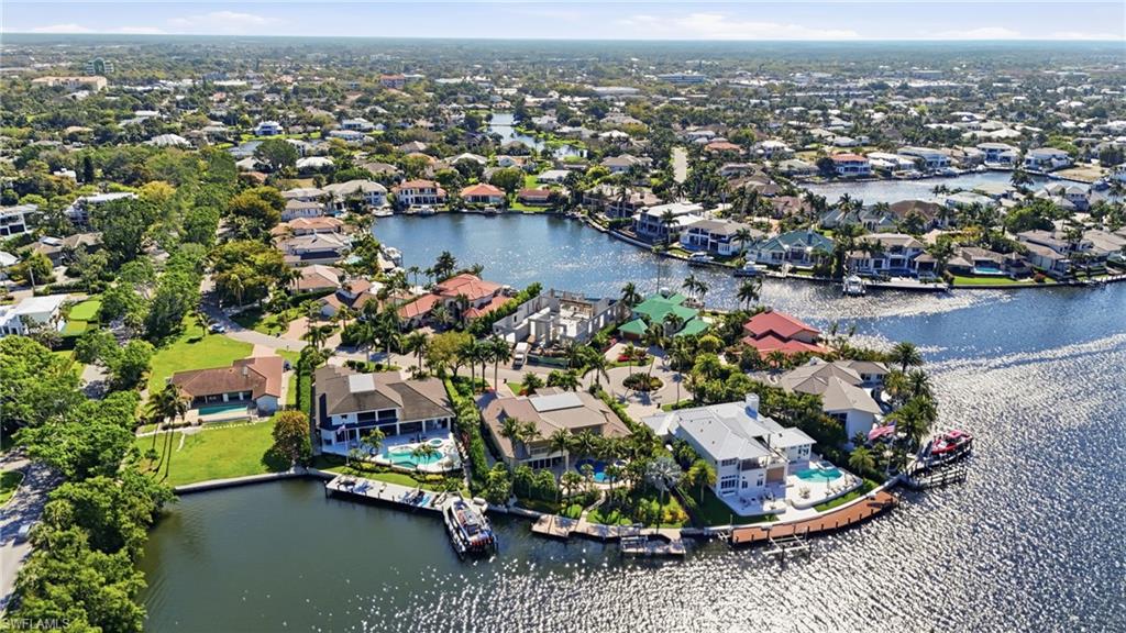 PARK SHORE - Residential