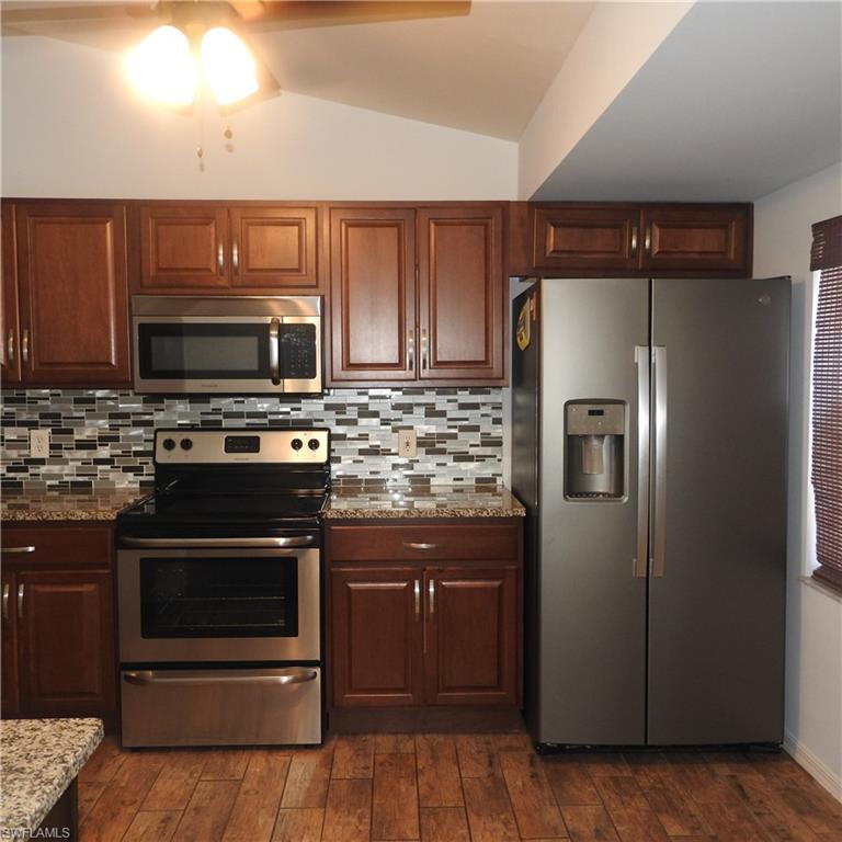 GOLDEN GATE ESTATES - Residential