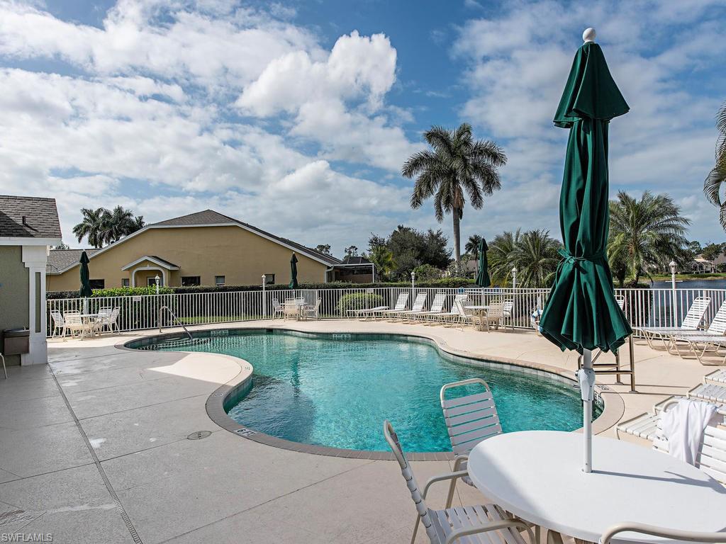 VILLAS AT GREENWOOD LAKE - Residential