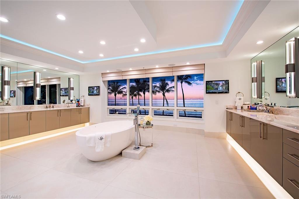 THE VANDERBILT - Residential