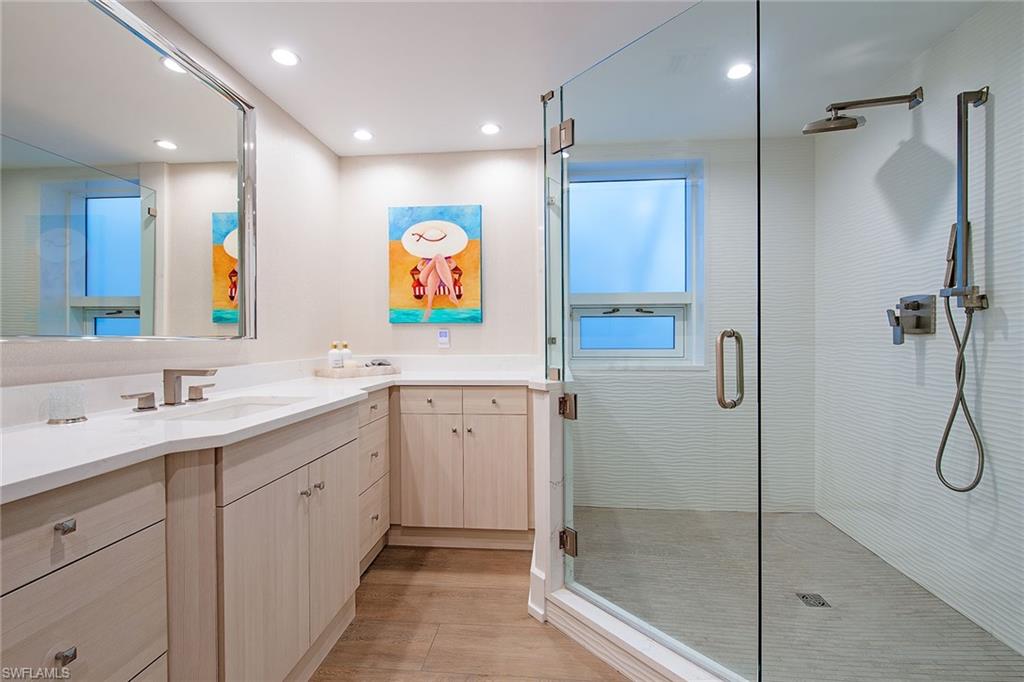 THE VANDERBILT - Residential