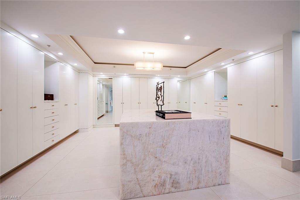 THE VANDERBILT - Residential