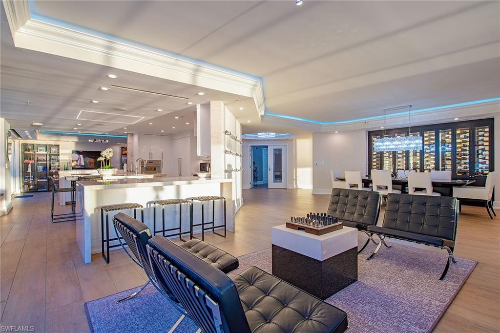 THE VANDERBILT - Residential