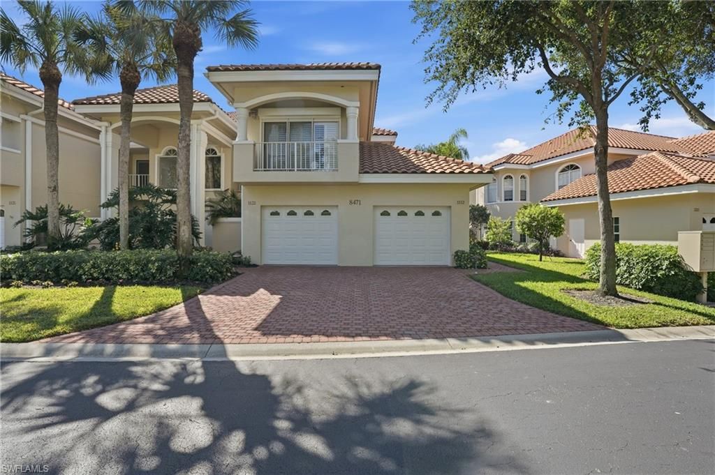 Photo of 8471 Abbington CIR #1112, NAPLES, FL 34108 (MLS # 225079528)