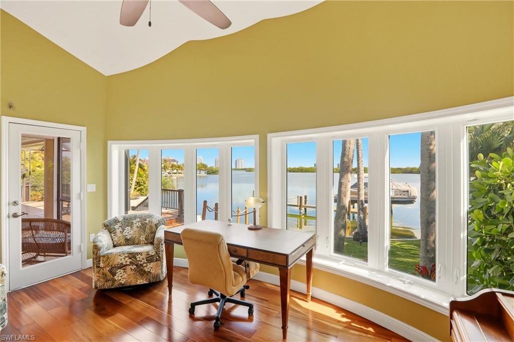 CAROLANDS - Residential