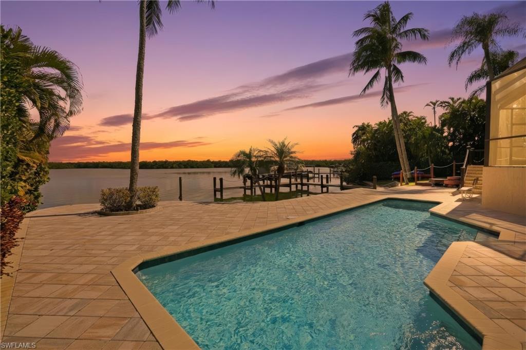 CAROLANDS - Residential