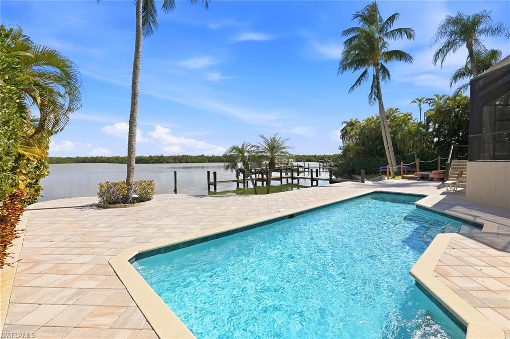 CAROLANDS - Residential