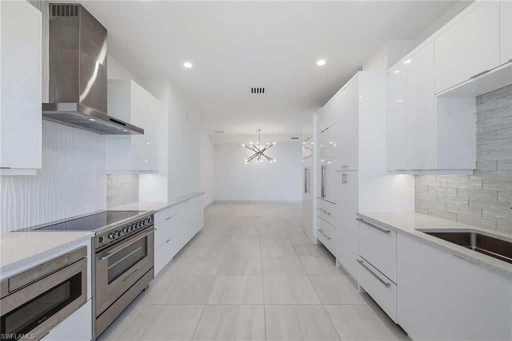 6075 Pelican Bay BLVD PHC
