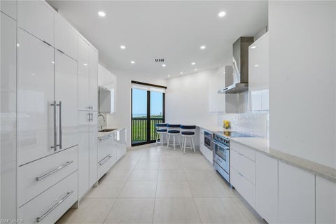 Photo of 6075 Pelican Bay BLVD #C, NAPLES, FL 34108 (MLS # 226023387)