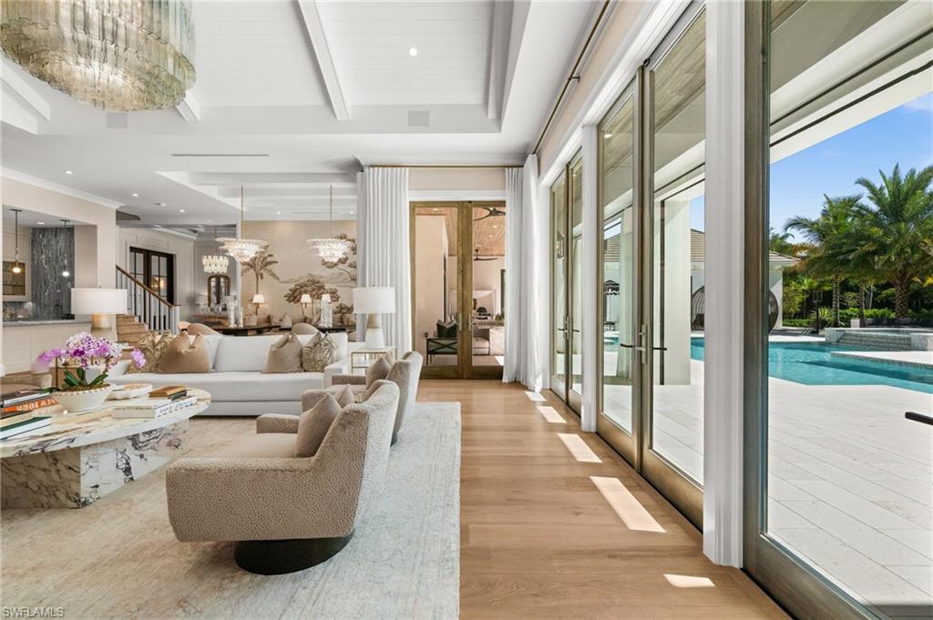 PINE RIDGE - Residential