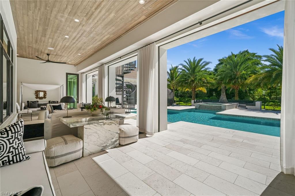 PINE RIDGE - Residential