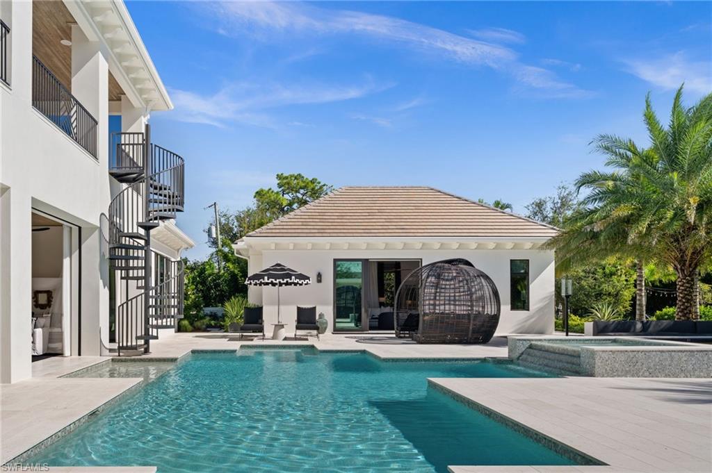 PINE RIDGE - Residential