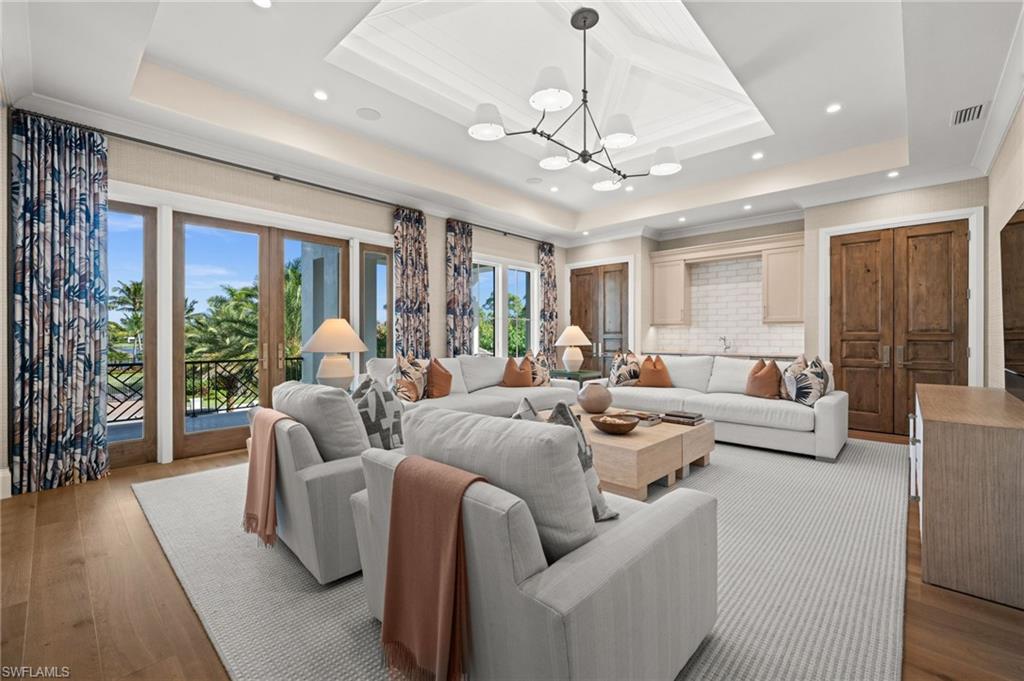 PINE RIDGE - Residential