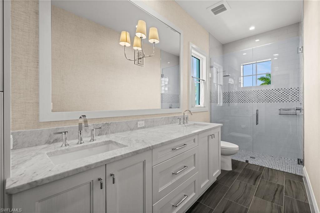 PINE RIDGE - Residential