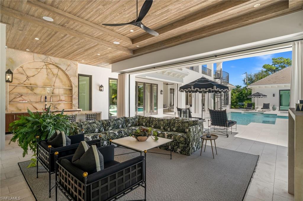 PINE RIDGE - Residential