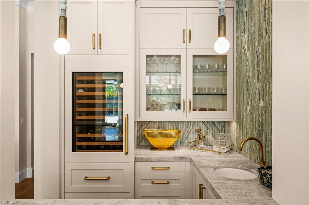 PINE RIDGE - Residential