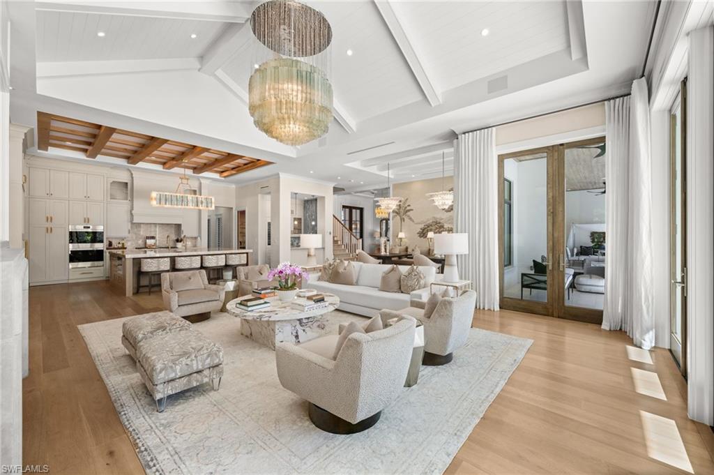 PINE RIDGE - Residential