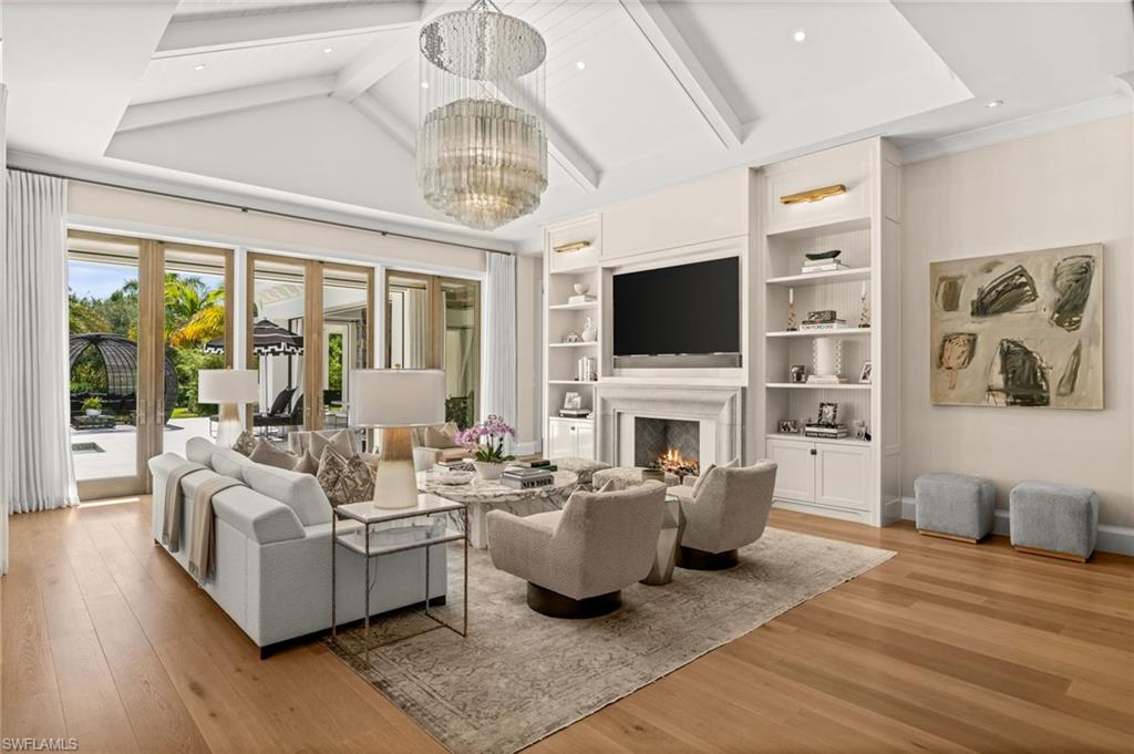 PINE RIDGE - Residential