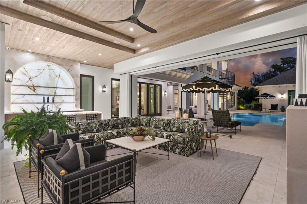 PINE RIDGE - Residential