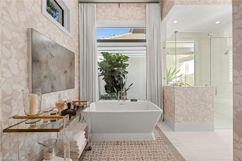 PINE RIDGE - Residential