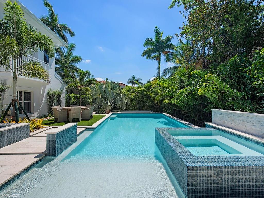 AQUALANE SHORES - Residential