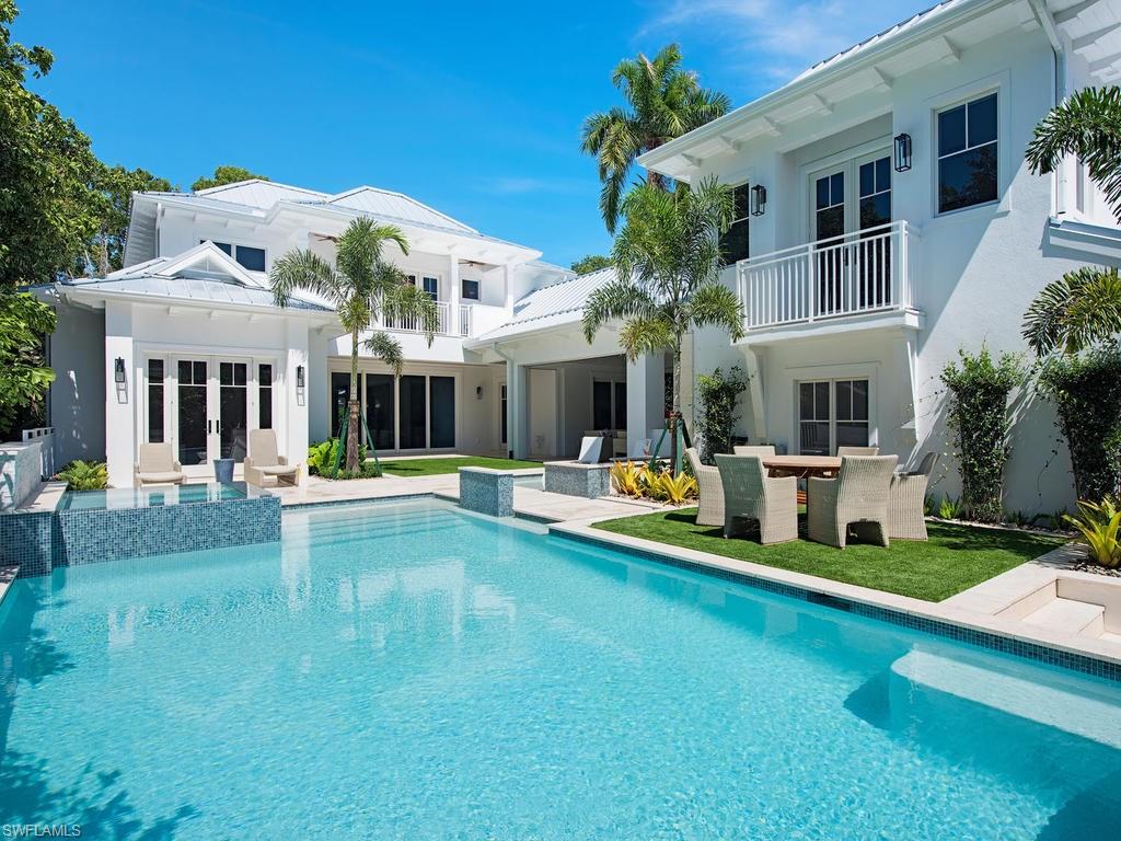 AQUALANE SHORES - Residential