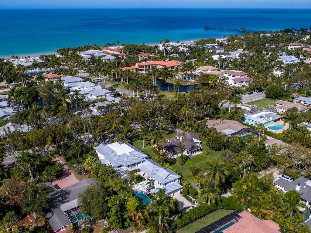 AQUALANE SHORES - Residential